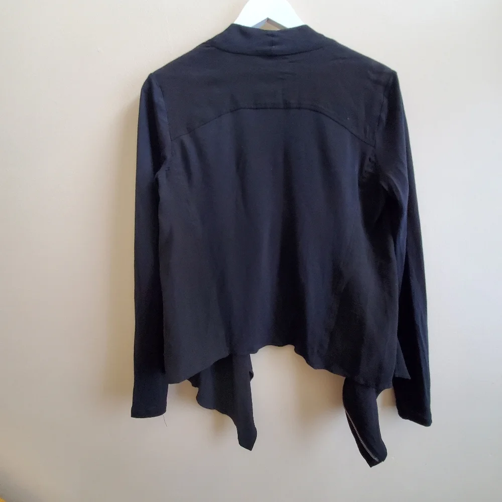 ARITZIA Babaton Medium Size Oliver Black Blouse Jacket Moto Zip Crepe Viscose - Picture 12 of 15